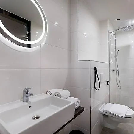 Hotel New Kit 3*