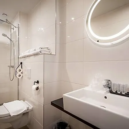 Hotel New Kit 3*