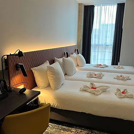 Hotel New Kit