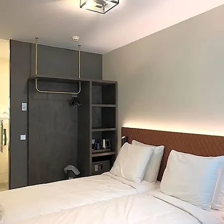 Hotel New Kit 3*