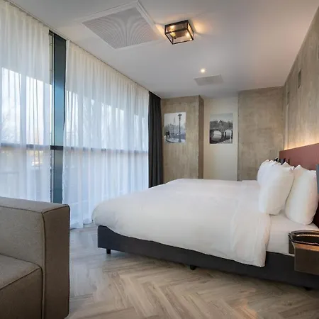 New Kit Hotell 3*